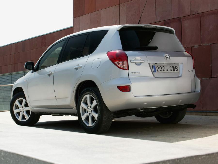  Toyota RAV4 Cross Sport 2007 года  (фото 11 из 13)